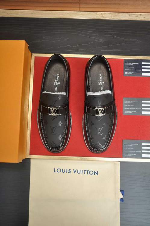 Picture of Louis Vuitton Shoes _SKULVsz38-44hnq120214828